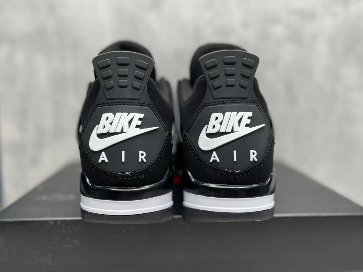 Air Jordan 4 Retro Black Motorsport | Circuit Pause