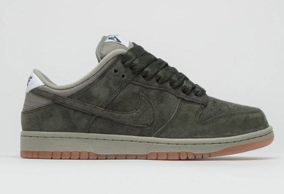 Nike SB Dunk Low Pro B 'Sequoia / Sequoia / Light Army / White' | Canopy Notes
